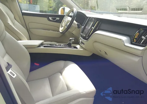 2019 Volvo Xc60 T6 Momentum from USA, damaged, VIN YV4A22RK8K1345382